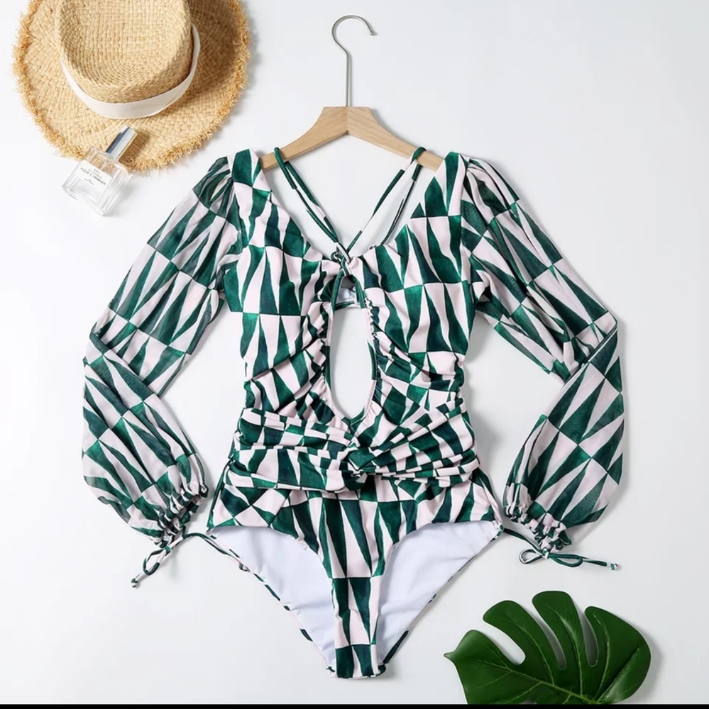Bathing suit - Picture 2 of 7